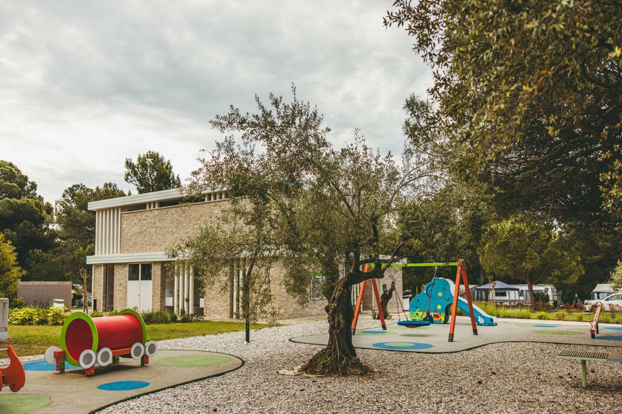 Maistra Camping Koversada Uncovered Naturist Pitches فيرسار المظهر الخارجي الصورة